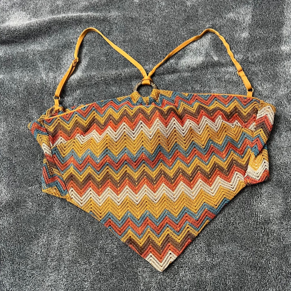 Crave Fame Multicolor Zigzag Crochet Knit Handkerchief Crop Top  Boho Hippy Med